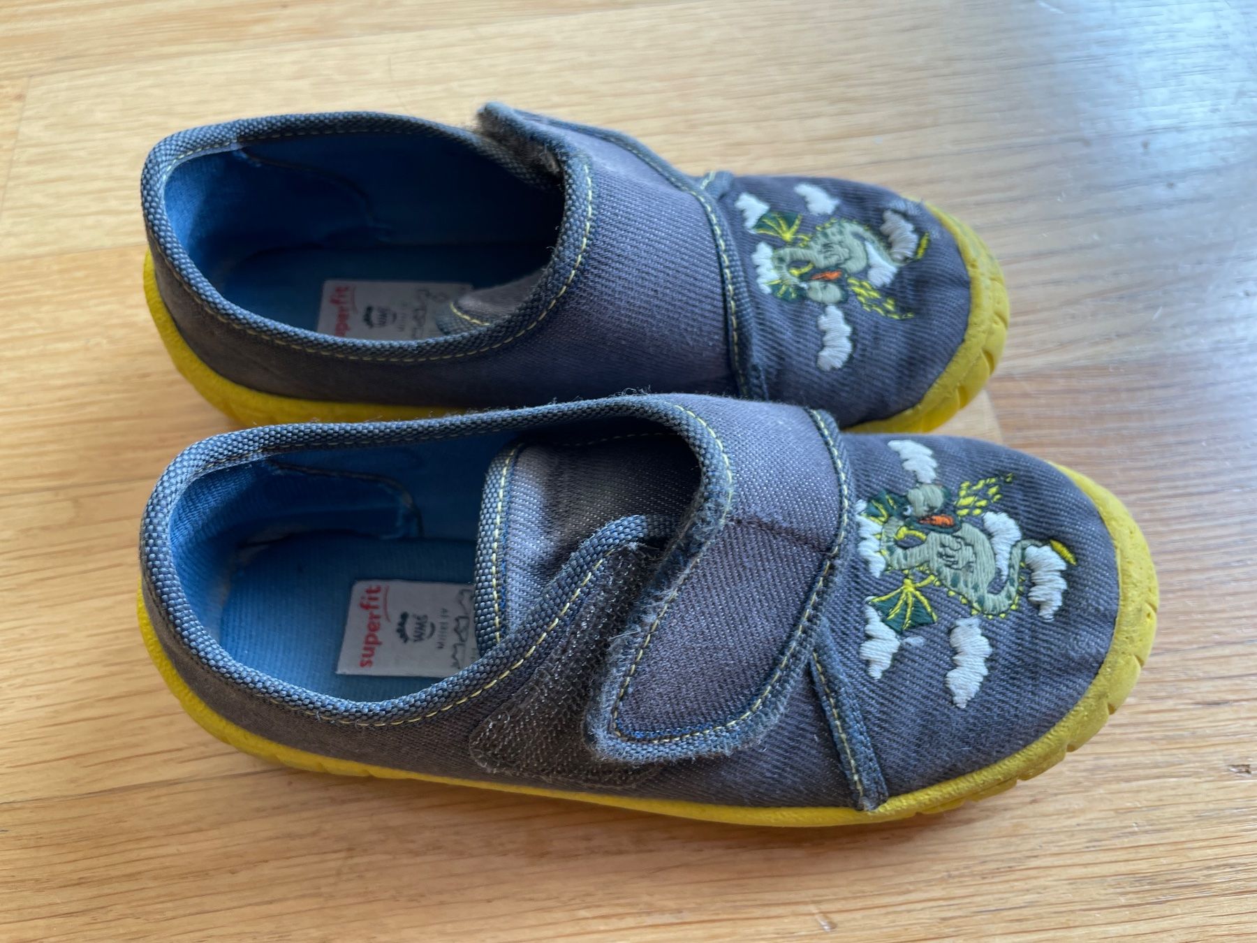 Superfit Scarpe per ragazzi: Superfit Hausschuhe Gr.27 – Usato da Baden venduto da eklym 1