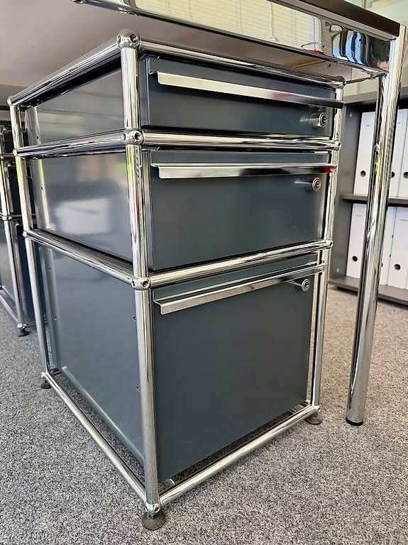 USM Eléments de bureau: USM - Caisson anthracite – D'occasion à Rolle par nla_js68