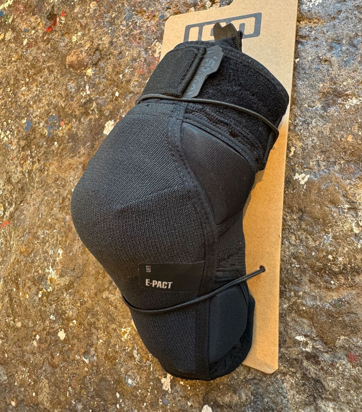 Schutz & Schoner: Ion Bike Elbogen Schoner Gr. L NEU – Neu und originalverpackt aus Hochdorf von TreeLeeHochdorf