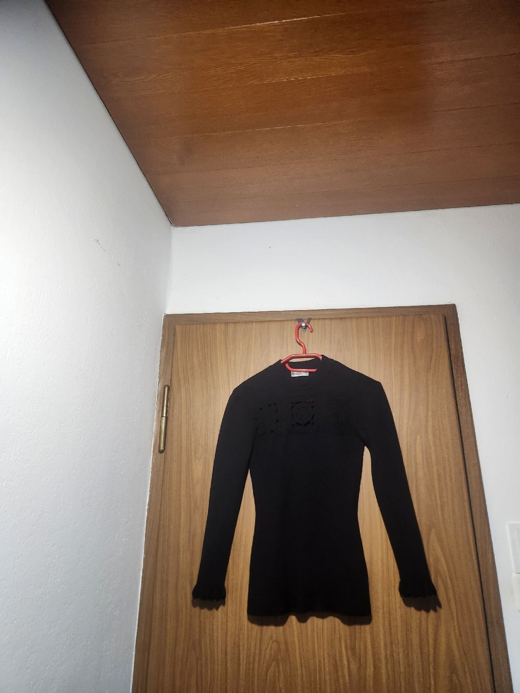 Pullover & Sweatshirts: Pull 100% Laine Chantal Thomass Noir XS – Gebraucht aus Niedergösgen von Eva2410 1