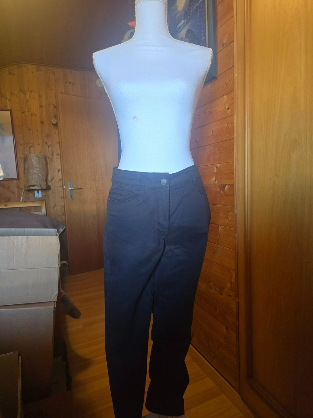 Pantaloni: Pantalon ref(32) – Usato da Grône venduto da Cramouze
