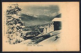 Davos, Ortsansicht mit Bergblick im Wint