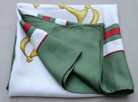 Seidenschal Gucci foulard en soie
