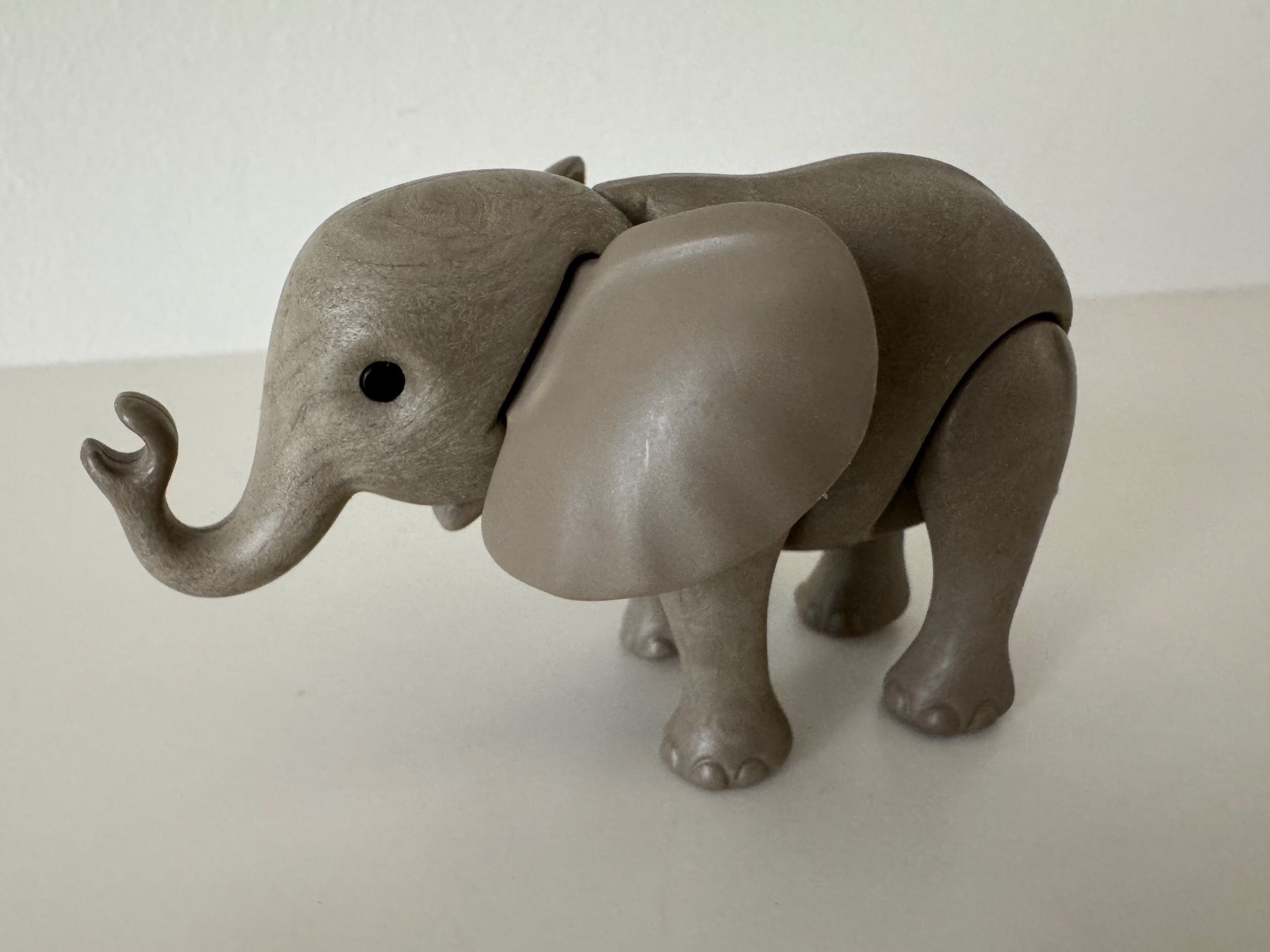 Playmobil Giocattoli: Playmobil "Elefant" – Usato da Winterthur venduto da Arma3