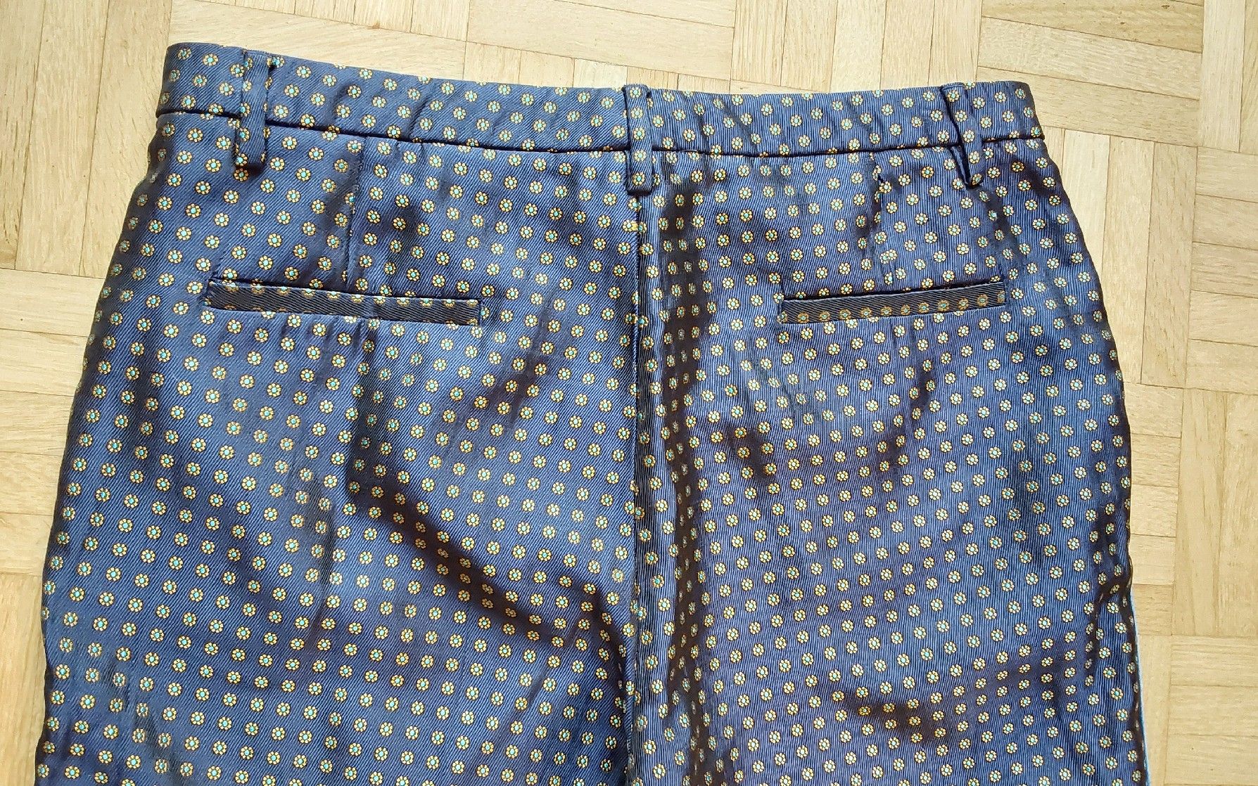 Pantaloni: Bermudas Essentiel Antwerp 38 blau – Usato da Köniz venduto da scopello12 3
