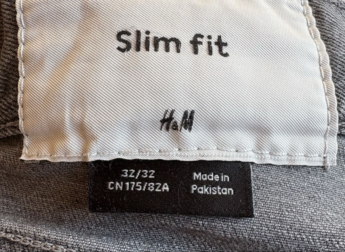 H&M Pantalons: Jeans H&M – D'occasion à Falera par Casutt 2