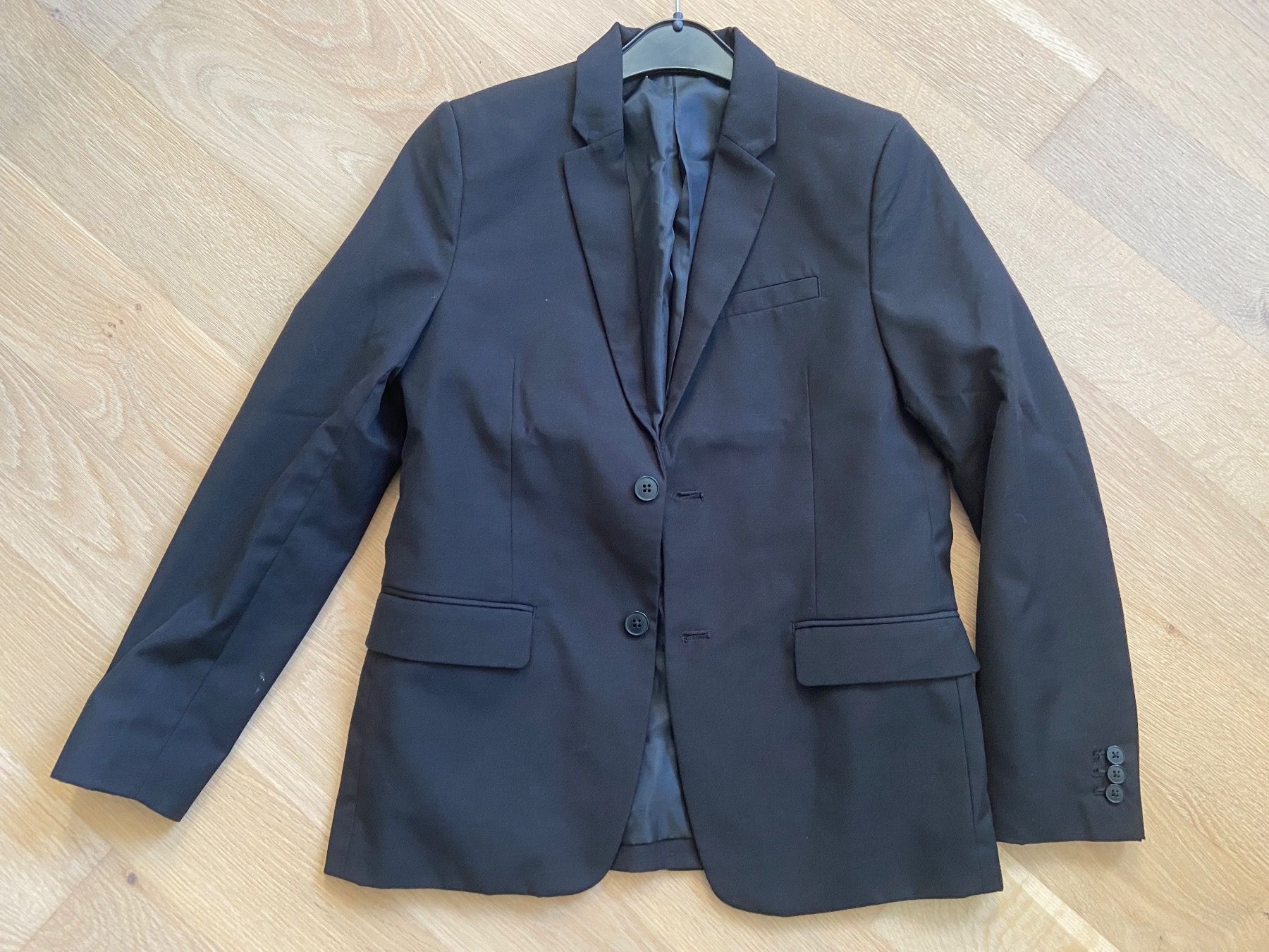 H&M Giacche & Cappotti: Jacket schwarz Junge H&M GR. 146 – Usato da Rebstein venduto da bst_p292