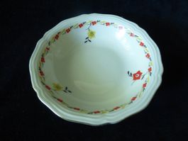 kleine Schale Elfenbein Porzellan 77