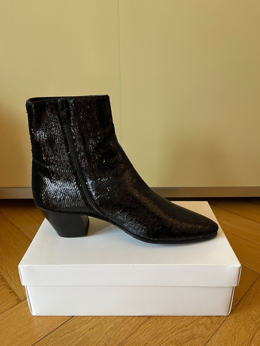 Celine Scarpe da uomo: Celine Sequin Jacno Boots - Rare! – Nuovo (secondo la descrizione) da Zürich venduto da Ankawhi 3