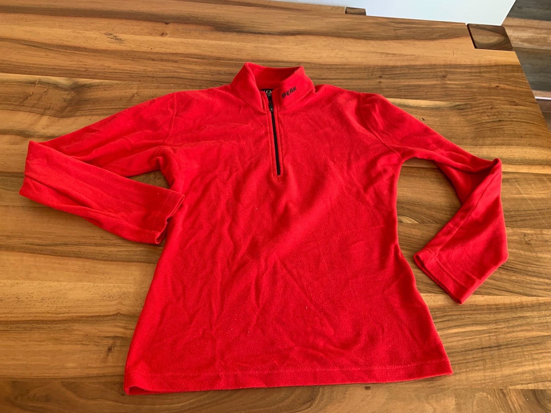 Peak Performance Pulls & Sweat-shirts: PEAK PERFORMANCE roter Fleece Pullover Gr. S NWT – Neuf (Voir description) à Meiringen par Jwash