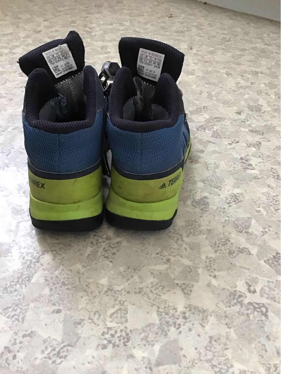 Adidas Scarpe per ragazzi: Adidas Terrex Wanderschuhe, Gr. 31 – Usato da Seuzach venduto da Tureda 4