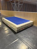 Gymnastikmatte Alder Eisenhut blau guter Zustand