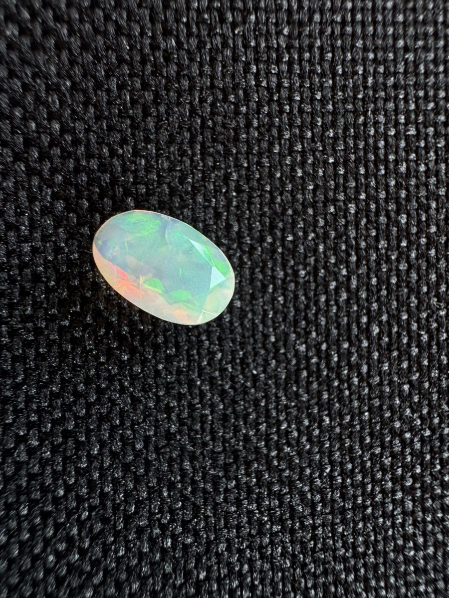 Pierres précieuses: Äthiopischer Opal 0.8ct – Neuf avec emballage d'origine à Wängi par Horus90 3