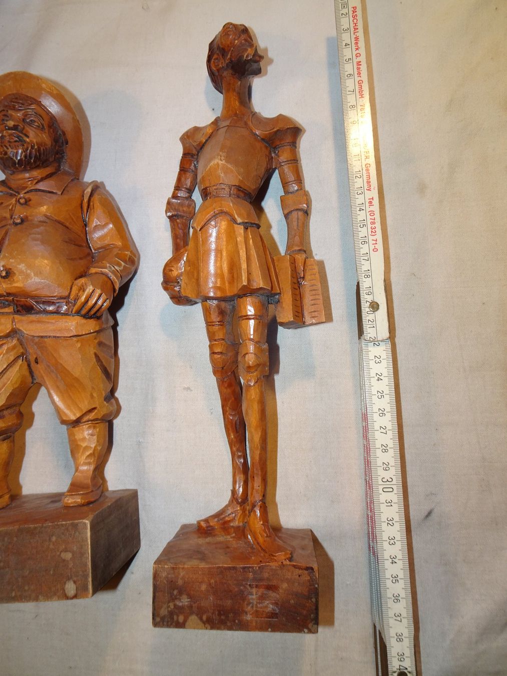 Sculture & Statue: 2 bekannte Figuren geschnitzt Holz – Usato da Bichwil venduto da Silbereule9 2
