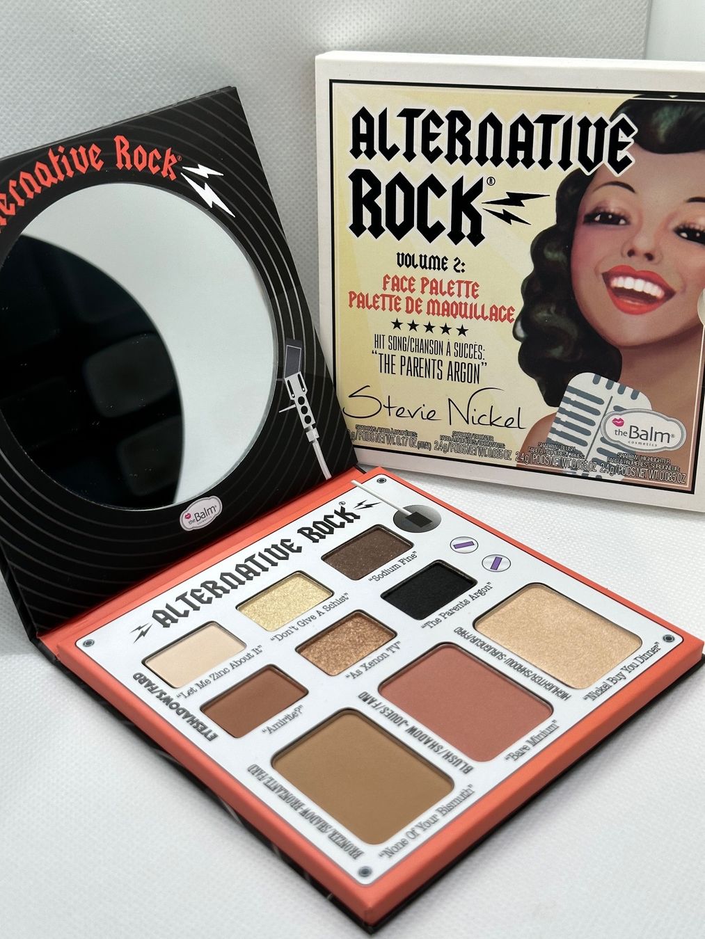 Make-up: The Balm palette eyeshadow – Nuovo e nell'imballaggio originale da Pully venduto da Natala