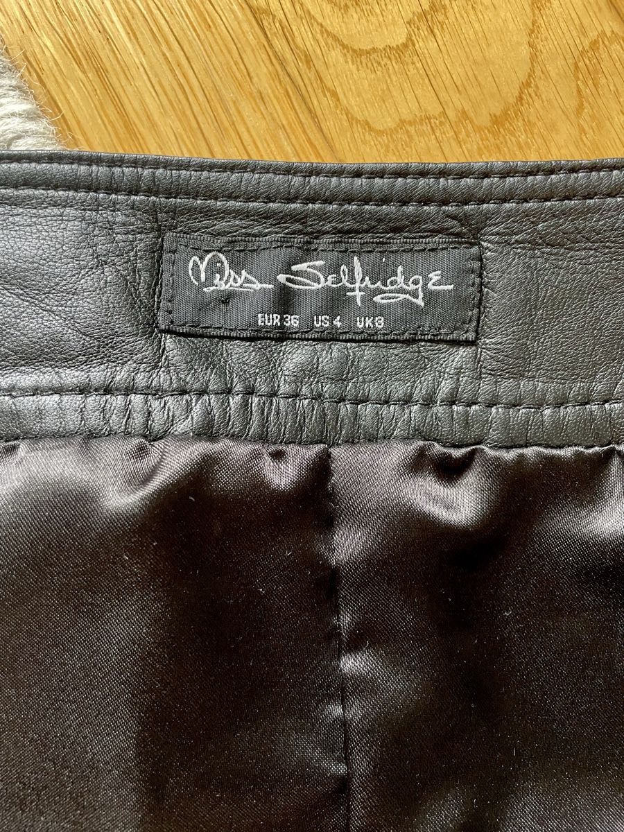 Gonne: Vintage Mrs Selfridge Lederrock Echtleder Schwarz midi – Usato da Kriens venduto da p_ART_rizia 5