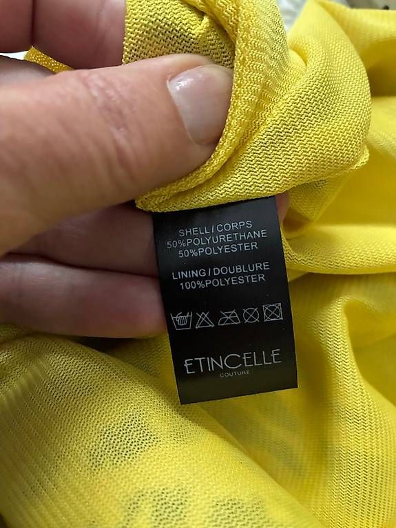 Robes: Robe fourreau ETINCELLE  – D'occasion à Riaz par ani_d8fx 3