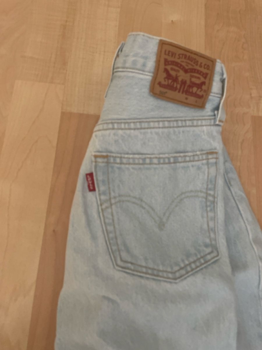 Levi's Jeans: Levi's 501 Jeans - in Hellblau, Top! – Nuovo (secondo la descrizione) da Rickenbach SZ venduto da Sunneundmeer 1