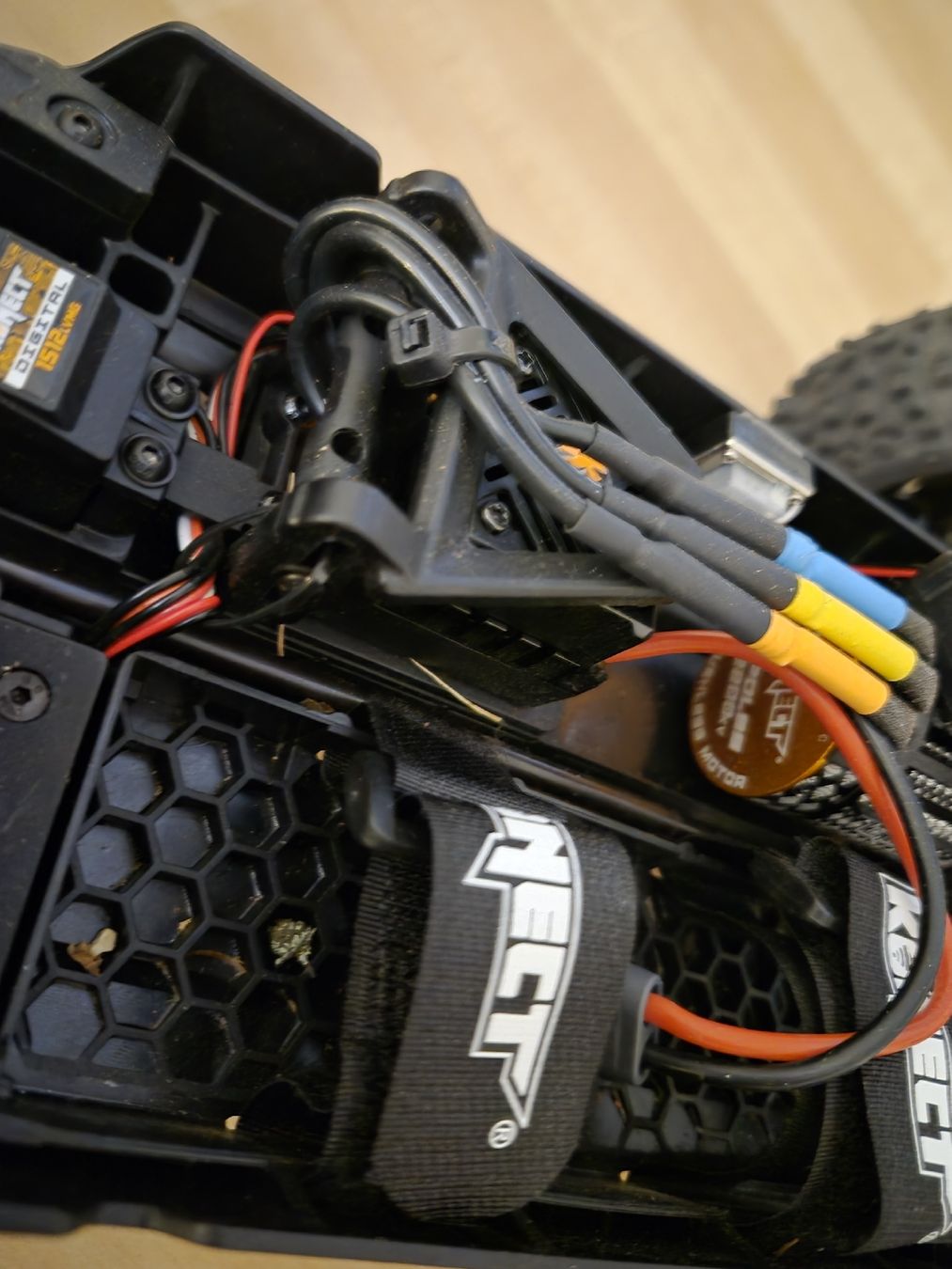 RC Modellbau: Hobbytech Buggy Rogue 2.0 Grün RTR 1:8 – Gebraucht aus Dielsdorf von BARDARRU 4