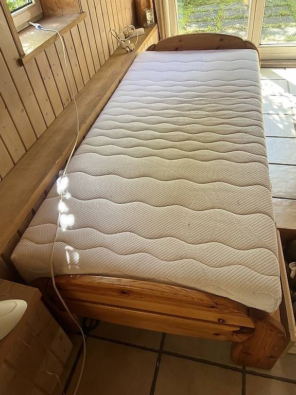 Letti: Bett 90 x 200, ohne Matratze  – Usato da Sevelen venduto da Pbr0 2