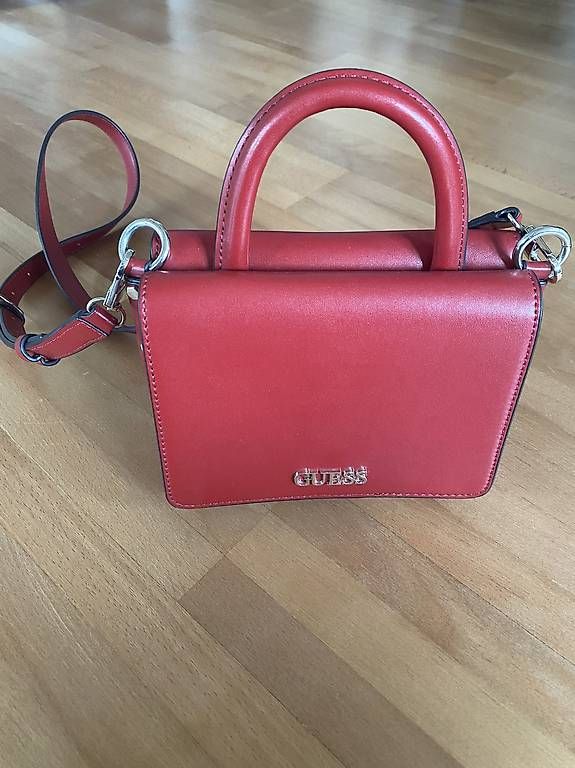 Guess Borse da donna: Guess Umhängetasche – Usato da Kesswil venduto da jeku95