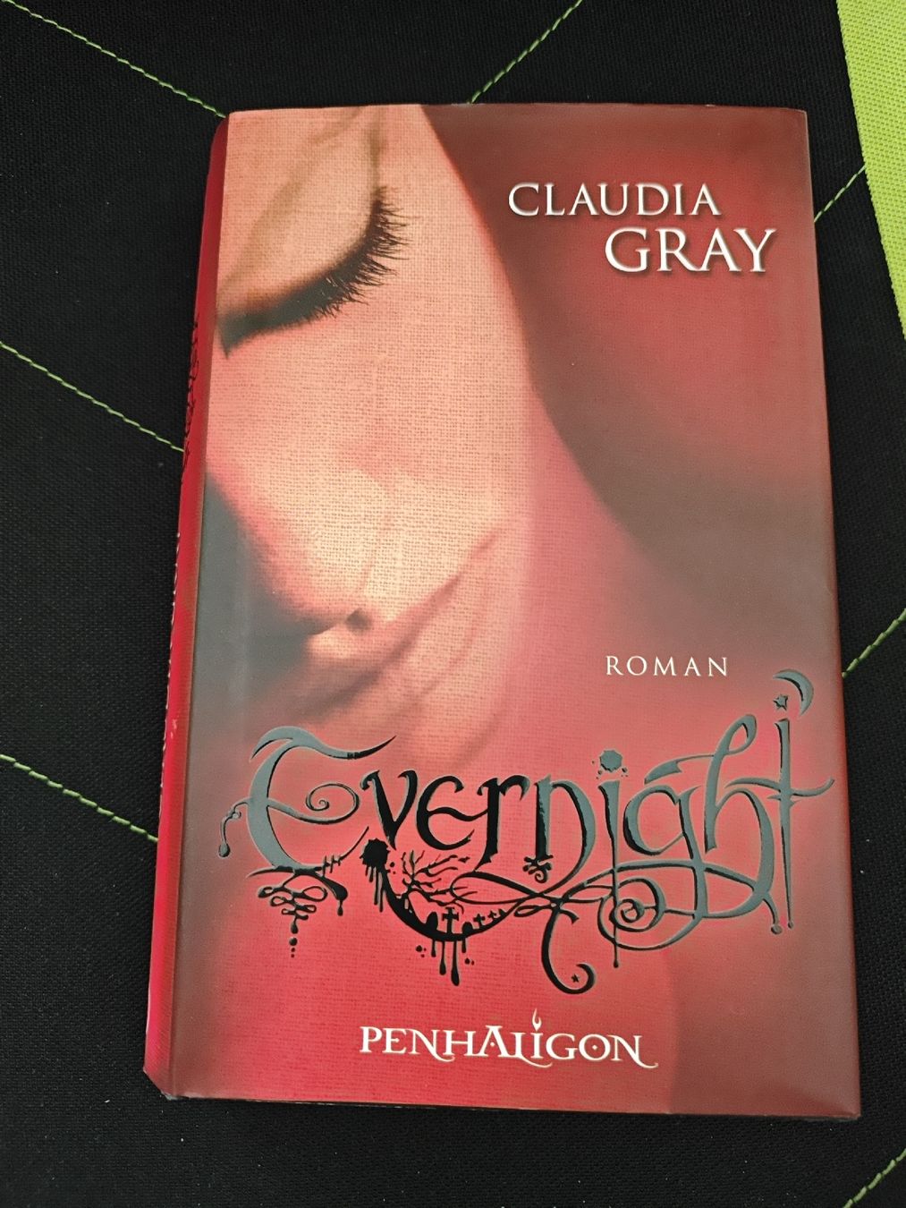 Bücher: Evernight – Gebraucht aus Bendern von PetraN01