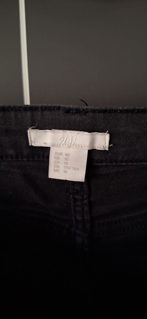 H&M Hosen: H&M Jeansshorts – Gebraucht aus Luzern von annina.staehli 1