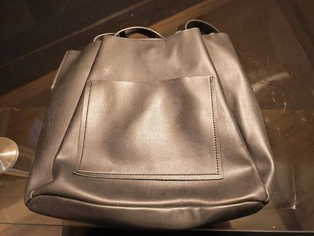 Schwarze Handtasche / Shopper aus Kunstleder - Top Zustand!