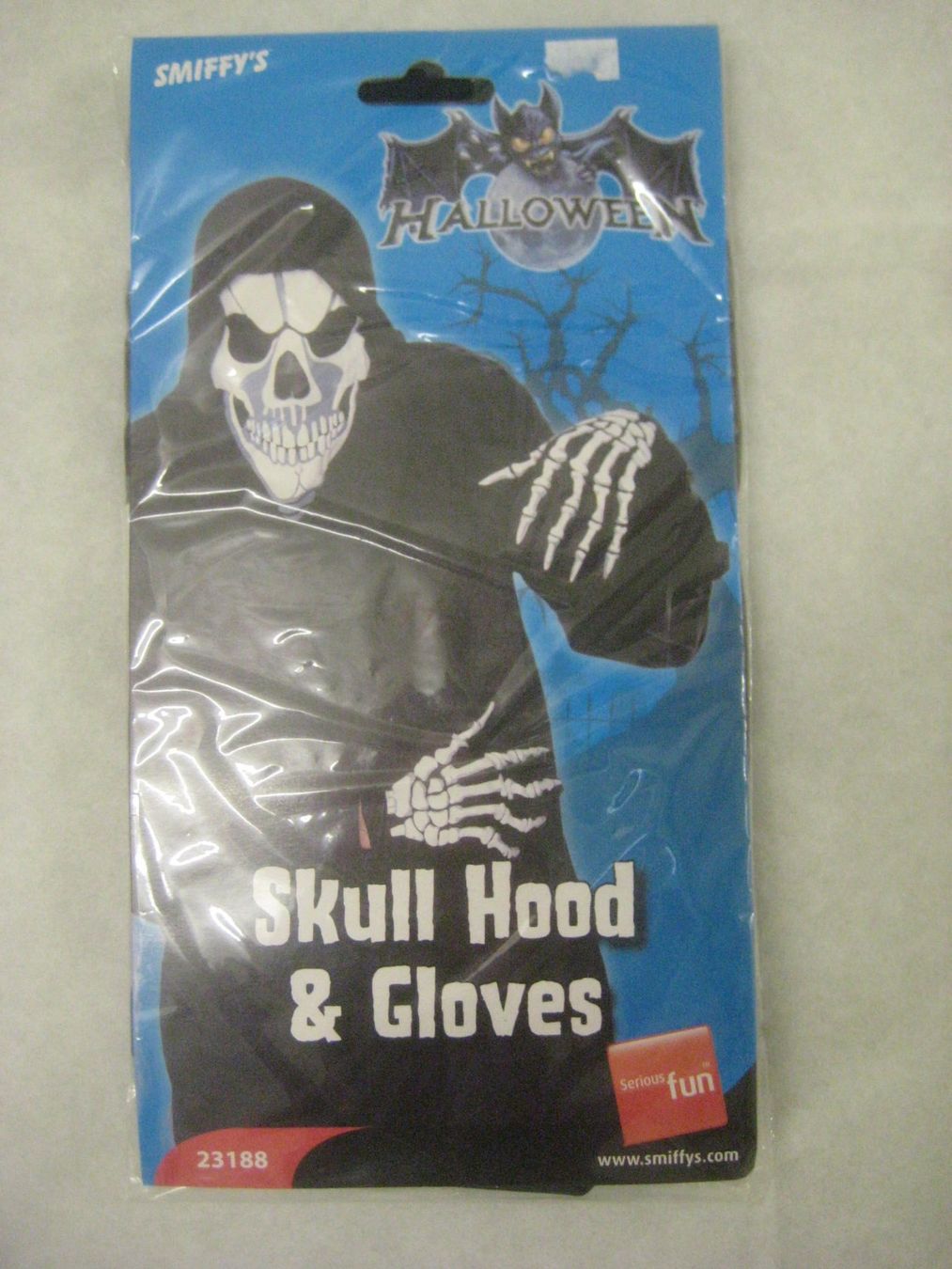 Gants & mitaines : SKULL   HOOD  UND GLOVES – Neuf avec emballage d'origine à Uster par flocke1