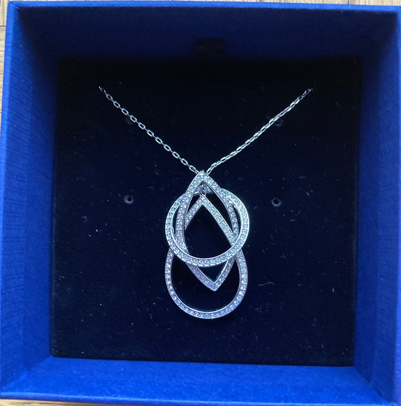 Swarovski Altri gioielli: Swarovski Kette "Duo Drop" Silber Rhodiniert, neu – Usato da Hinteregg venduto da and_mnq9 1