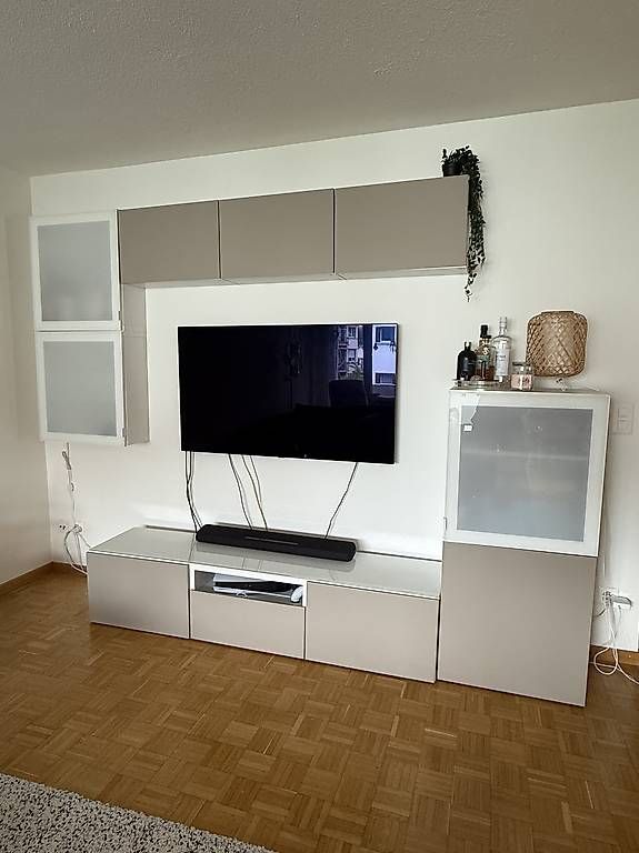 Mobili TV: TV-Wand Besta  – Usato da Zürich venduto da car_55kf