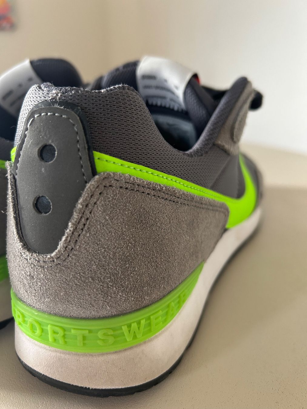 Nike Scarpe da uomo: Wenig getragene Sneaker Nike Venture Runner Gr 44 – Usato da Rorschacherberg venduto da Svebe 6