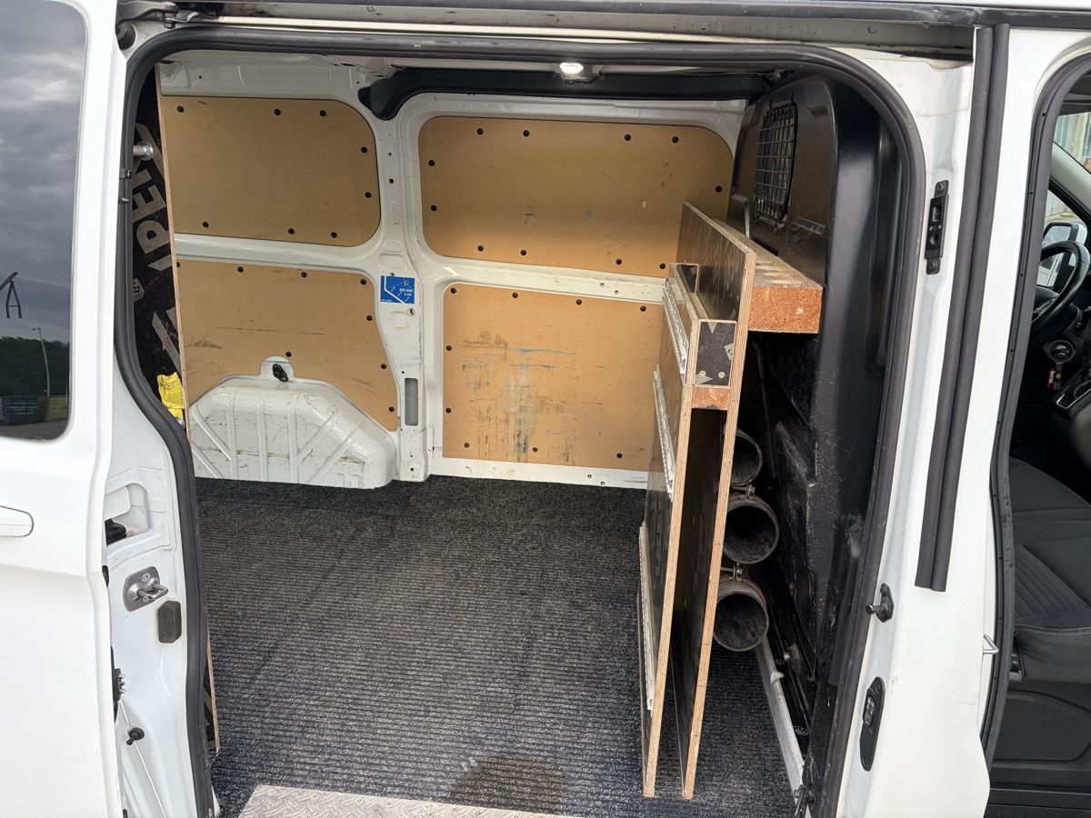 Ford Veicoli commerciali: Ford Transit Custom Automat – Usato da Schaffhausen venduto da HR-Automotive 7