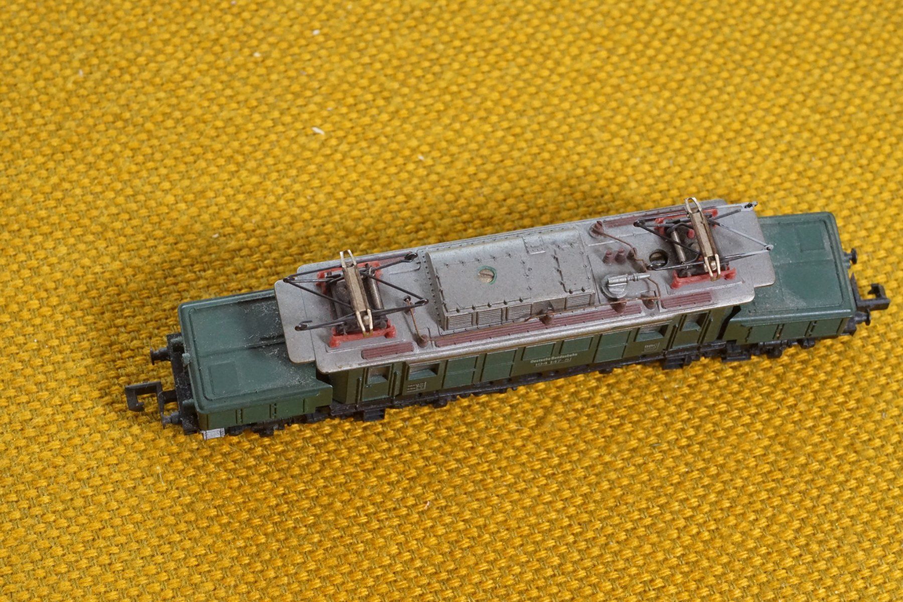 Arnold Modellini di ferrovie: DB BR 194 grün Spur N – Usato da Gränichen venduto da iknow 2