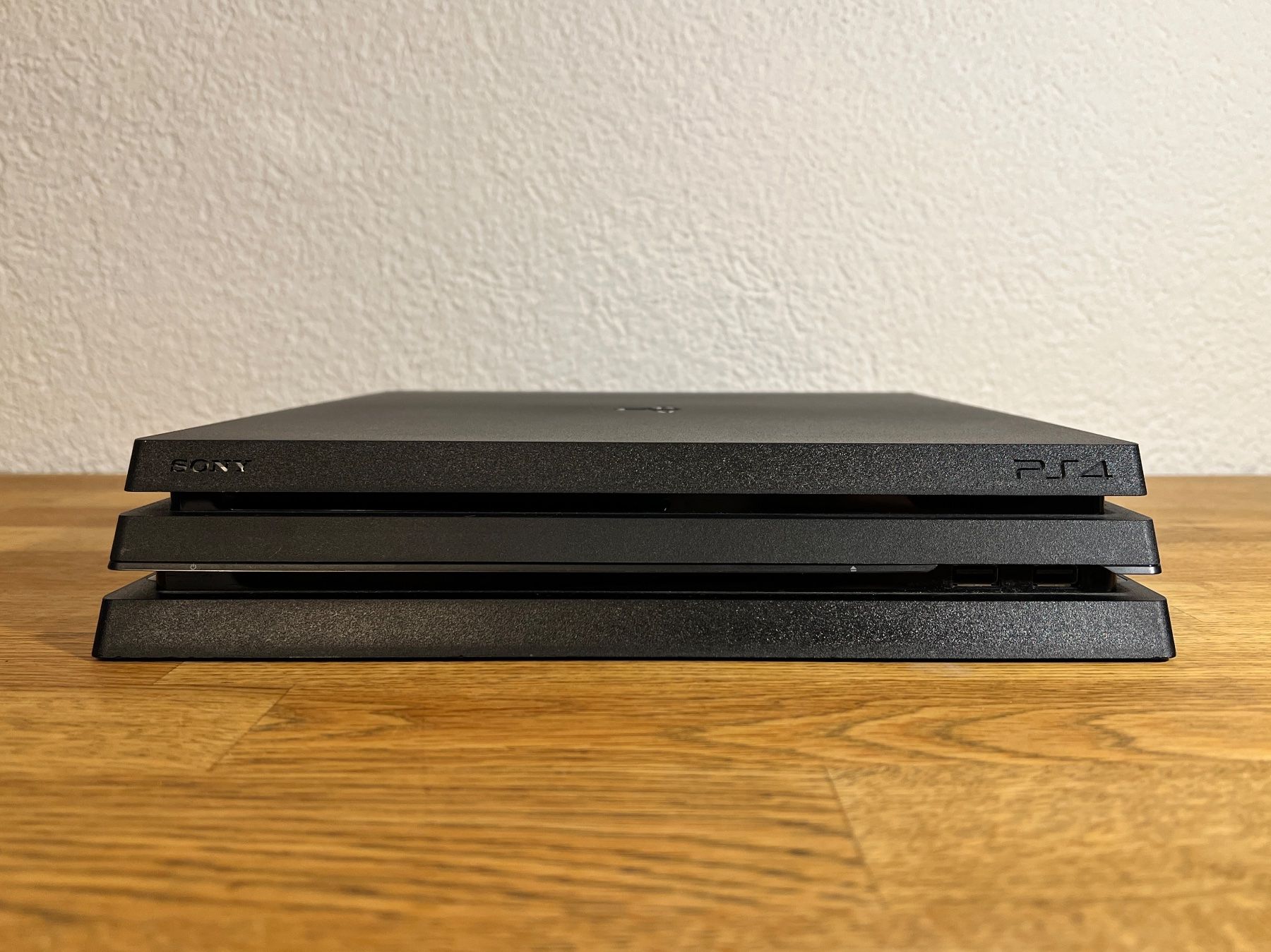 Sony Konsolen: Playstation 4 Pro 1TB – Gebraucht aus Bremgarten b. Bern von Zwiebelbr0t 2