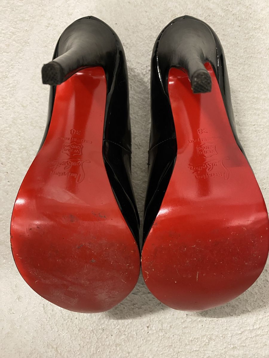 Chaussures femmes: Louboutin Lackpumps – Neuf (Voir description) à Kloten par hausi23 1