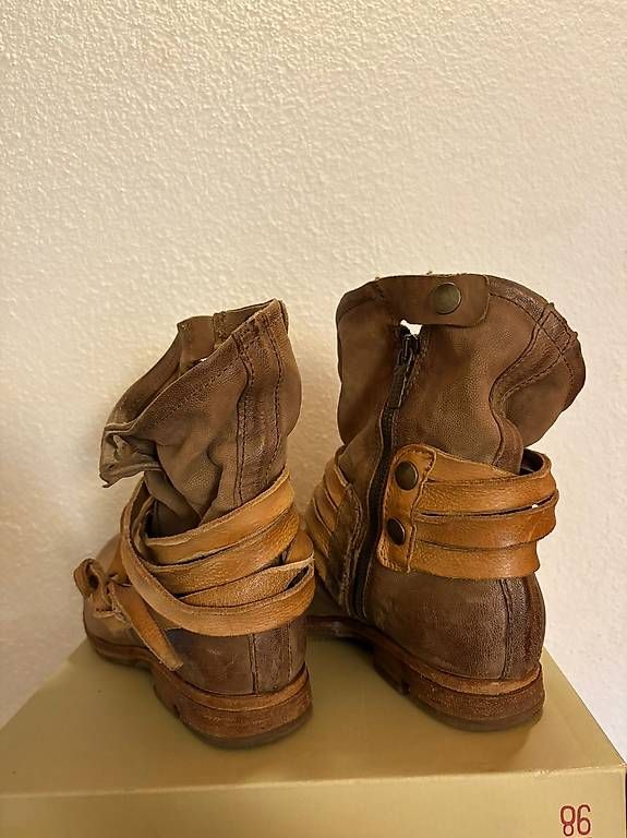 A.S.98 Scarpe da donna: Stivaletti A.S.98 - numero 40 – Usato da Castel San Pietro venduto da sab_lj2d 1