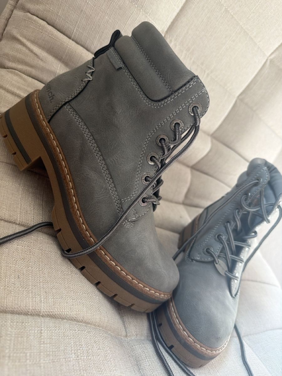 Damenschuhe: Bottes neuf – Gebraucht aus Vouvry von sad_6zkd 1