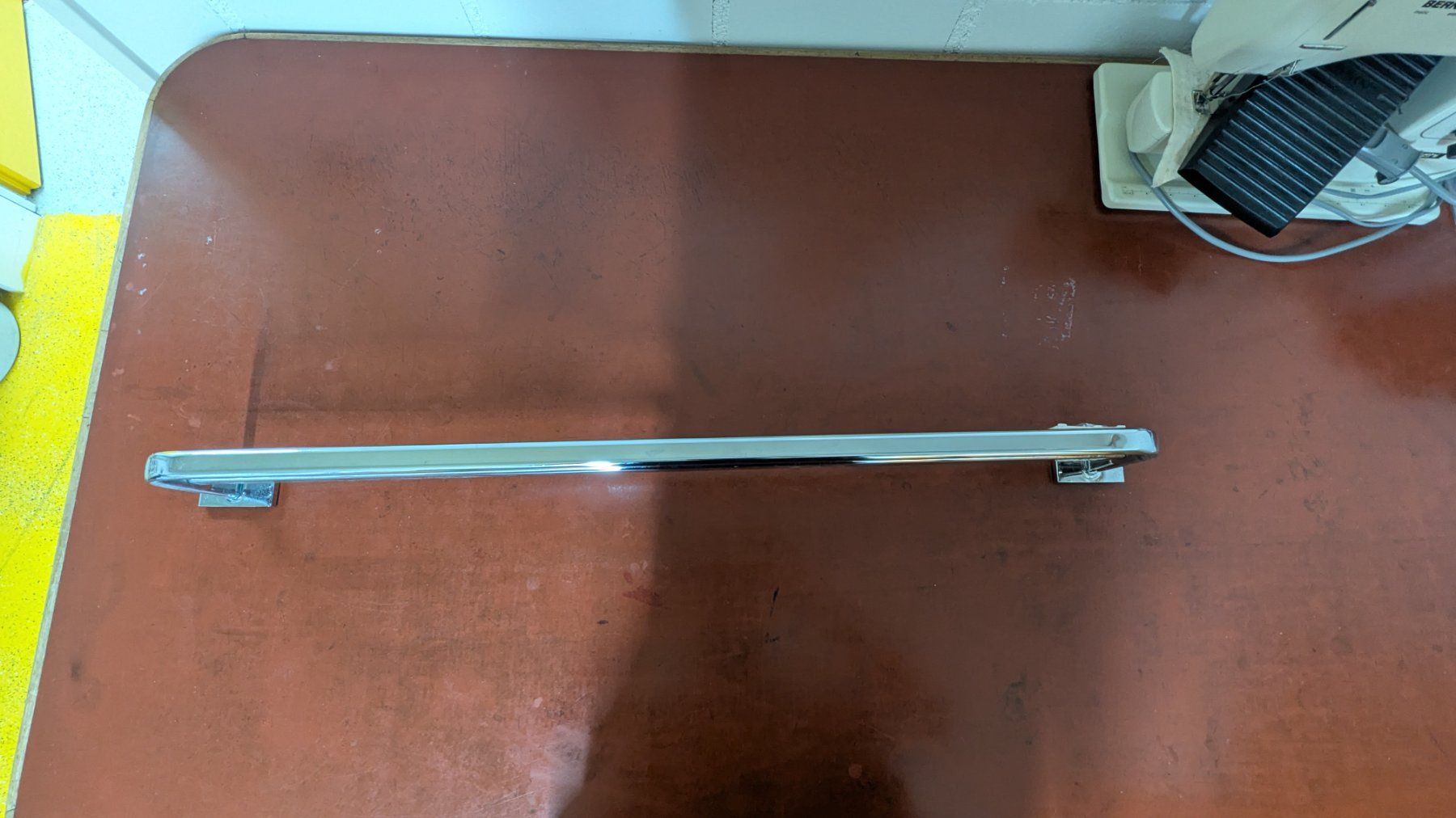 Portasciugamani: Handtuchstange Chrom-Optik 90cm / – Usato da Winterthur venduto da MBWIN01 1