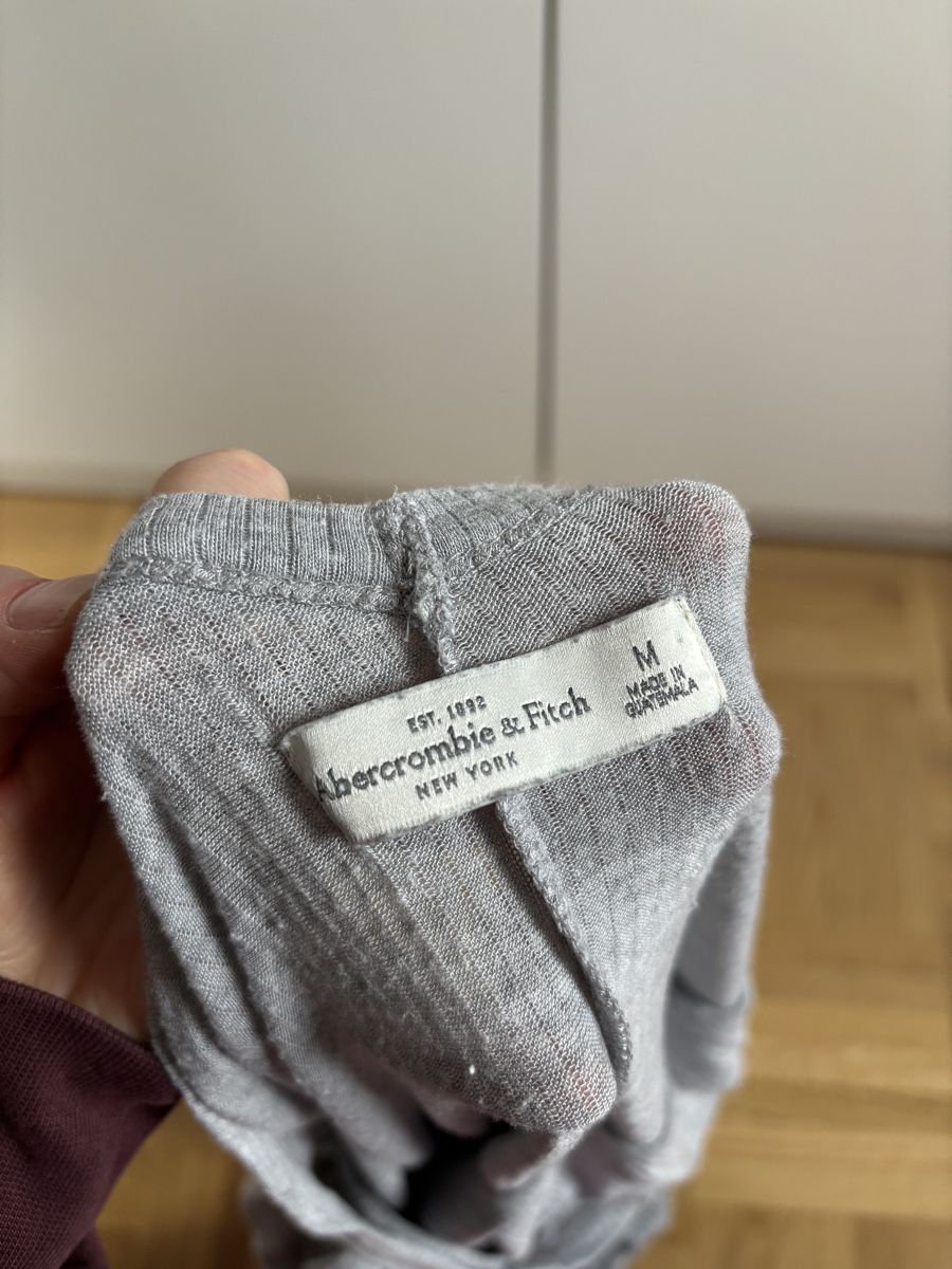 Abercrombie Maglioni & Felpe: Shirt Abercrombie – Usato da Basel venduto da rebecca_b 1