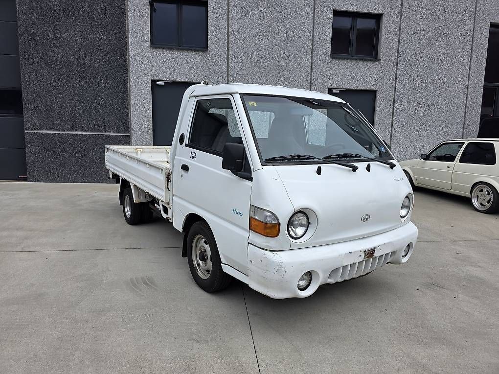 Veicoli commerciali: Hyundai H100 Collaudato – Usato da Cadenazzo venduto da LuismacchineSagl