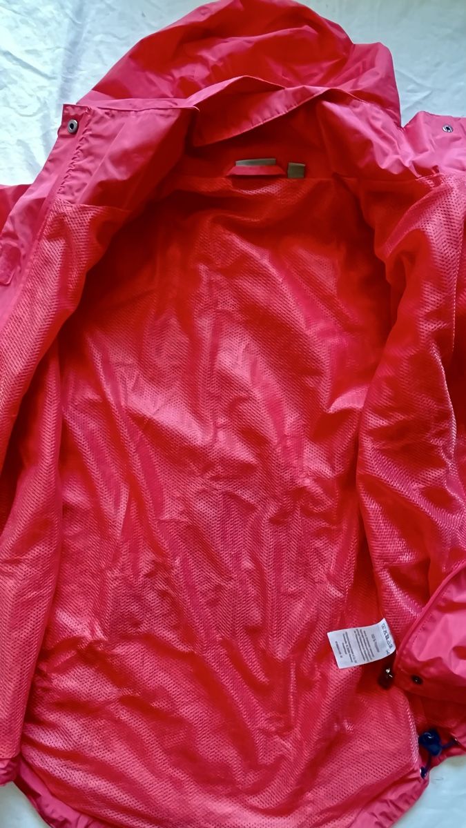 Jacken: Schöne Regenjacke Damen XS/34 – Gebraucht aus Davos Platz von Infinity795 8
