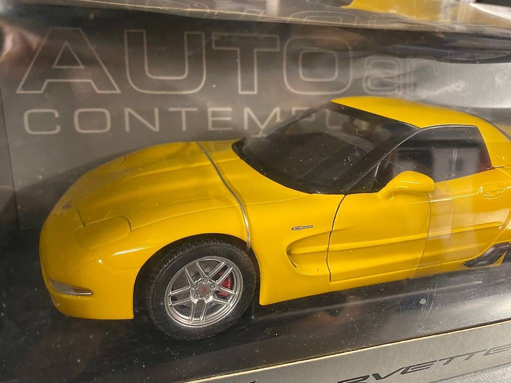 Autoart Modellini d'auto: Autoart Chevrolet Corvette Z06 – Nuovo e nell'imballaggio originale da Oftringen venduto da fah_6chf 3