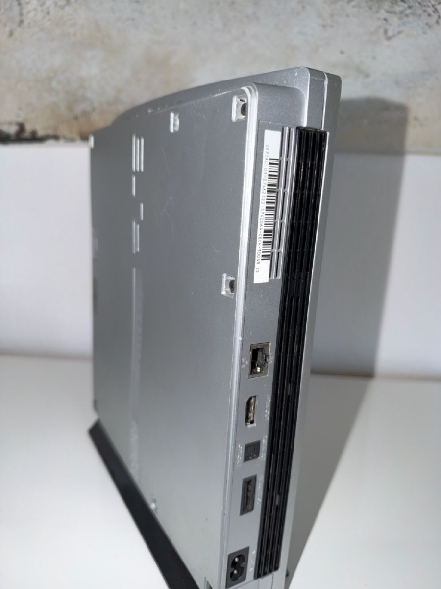 Sony Console: PS3 Slim Silber 300GB + 3 Controller + 6 Games – Usato da Kerzers venduto da -.-Jesus-.- 3