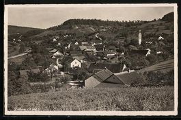 Zeihen /Aarg., Teilansicht mit Turmuhr
