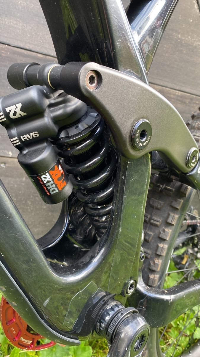 Velos: Ribisu Rocket Downhill Bike XTR Saint FOX – Gebraucht aus Riederalp von kla_dqt8 3