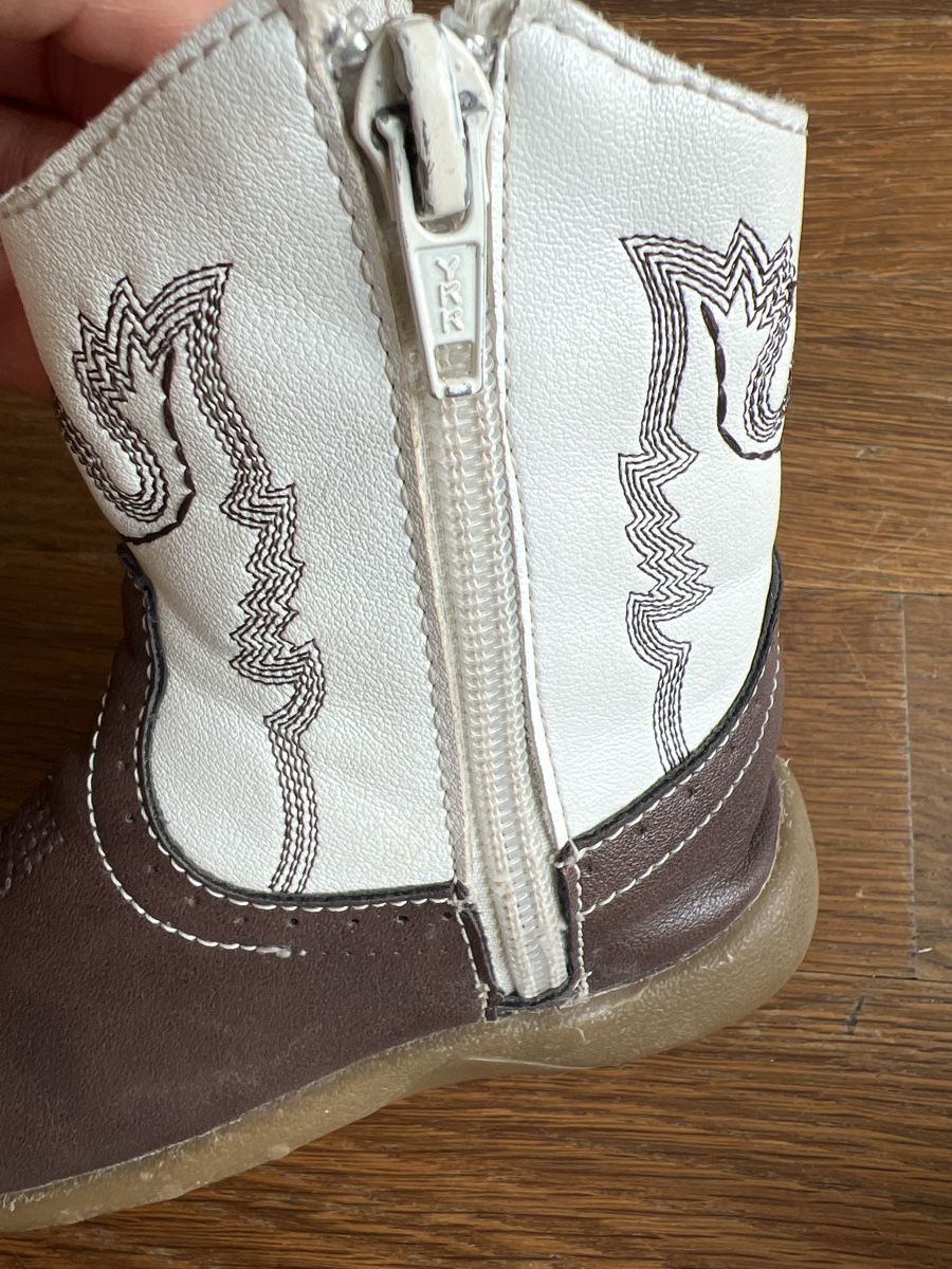 Schuhe für Jungen: Cowboy Boots for Toddlers. Size 24EU – Gebraucht aus Adliswil von youngbee 4