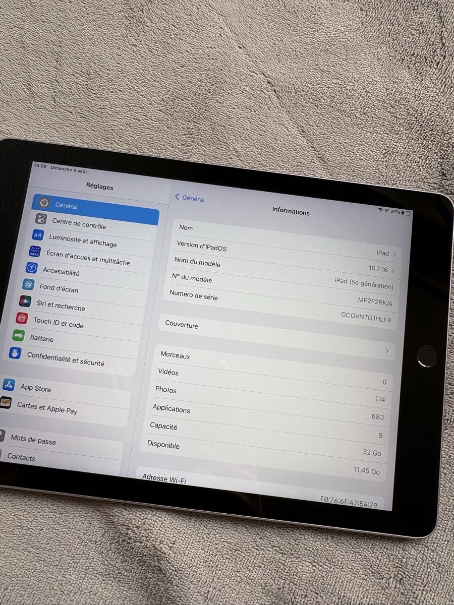 Apple Tablet PC: Apple iPad (5e génération) - 32 Go – Gebraucht aus Sion von kob_hw8y 2