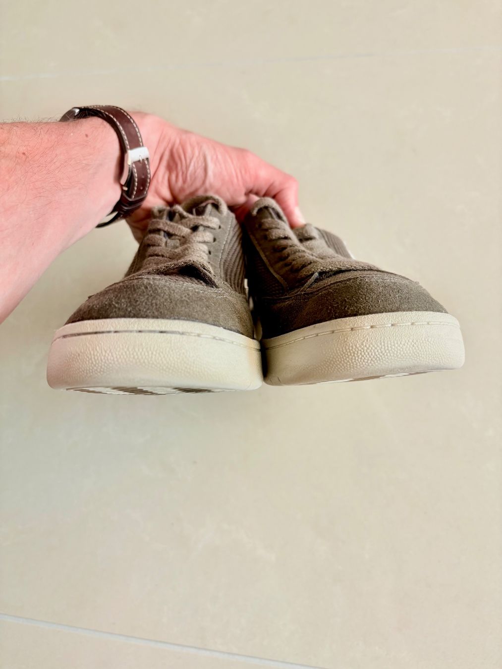 Veja Scarpe da uomo: Veja V-12 Sneaker Olive White EUR 42 – Nuovo (secondo la descrizione) da Sutz venduto da adrian.kaeser 6