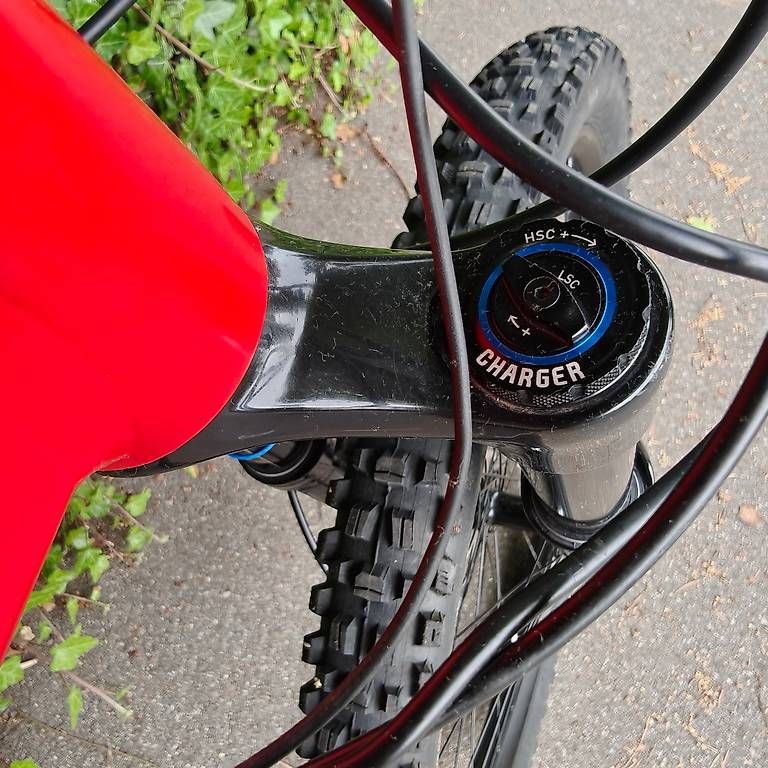 BMC Biciclette: BMC Speedfox AMP Four mit neuem Motor – Usato da Aarau venduto da H2r 2